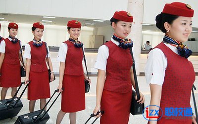 2020年空乘服務(wù)專業(yè)報(bào)名條件公布