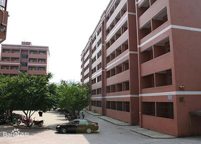 學校建筑.jpg