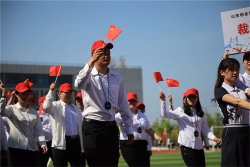 2020年山東鋁業(yè)職業(yè)學(xué)院中職部春季運(yùn)動(dòng)會(huì)拉開帷幕