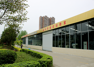 學(xué)校對(duì)于學(xué)生的發(fā)展就業(yè)